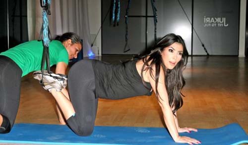 Kim Kardashian workout